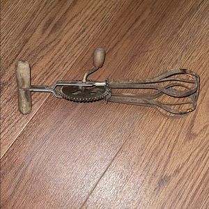 Antique egg beater